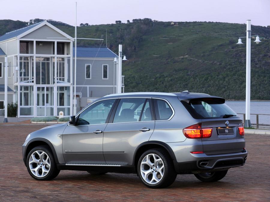  BMW X5 xDrive 5.0i 2010 года  (ZA) (фото 16 из 16)